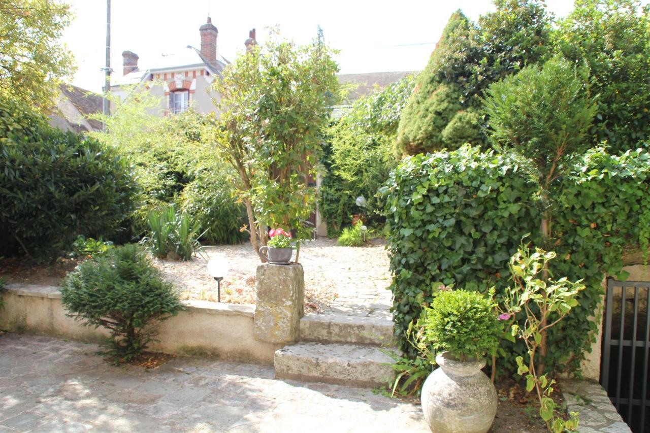 Gite Au Pres Du Lys Saint-Martin-le-Beau Экстерьер фото